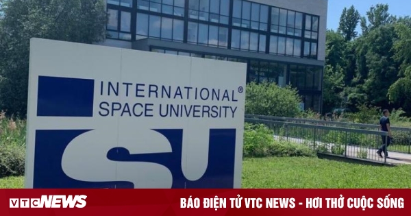 Đại học duy nhất trên thế giới hoàn toàn đào tạo ngành vũ trụ