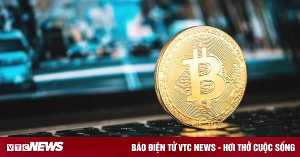 Giá Bitcoin hôm nay 3/3: Bitcoin mất giá, thị trường xanh đỏ đan xen