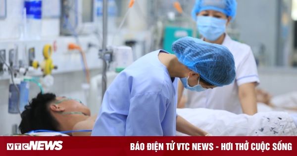 Cuối mùa dịch, tỷ lệ ca sốt xuất huyết nặng tăng đột biến, có bất thường?