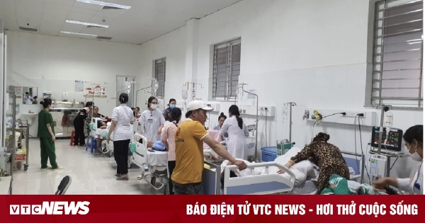 Hơn 80 học sinh nhập viện, nghi do bị ngộ độc ở Kiên Giang