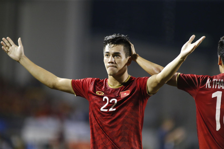 HLV Park Hang Seo: 'Tôi rơi nước mắt trước tình cảm của người Việt Nam' - 4