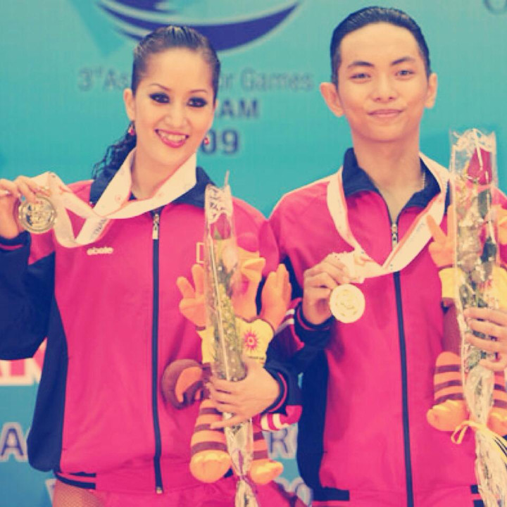 Chuyện tình đẹp hơn tiểu thuyết lãng mạn của Khánh Thi - Phan Hiển - 3