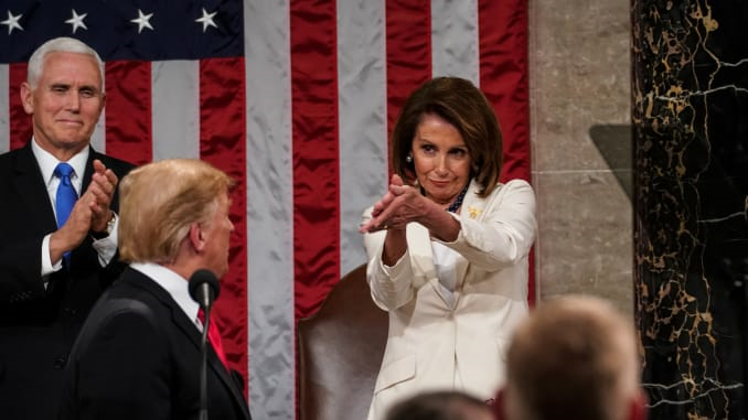 Ông Trump nhận thư mời từ bà Pelosi, cuộc chạm trán nảy lửa được ấn định - 1