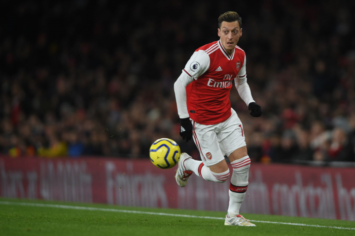 Arsenal rối ren, tân thuyền trưởng Arteta đối mặt nhiệm vụ 'bất khả thi'? - 2