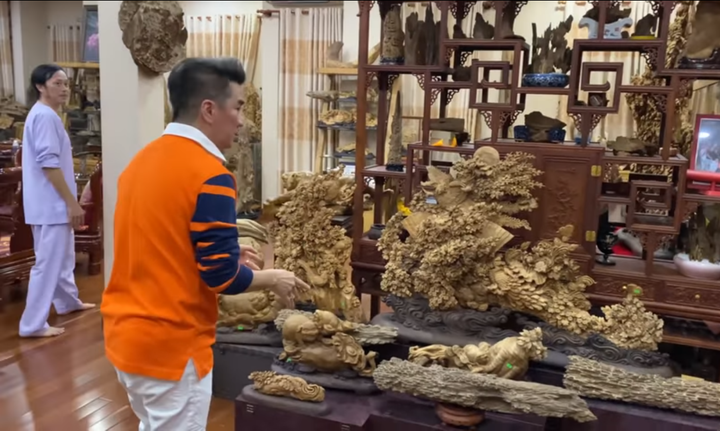 Choáng với khối gia tài trầm hương giá trăm tỷ đồng của danh hài Hoài Linh - 1