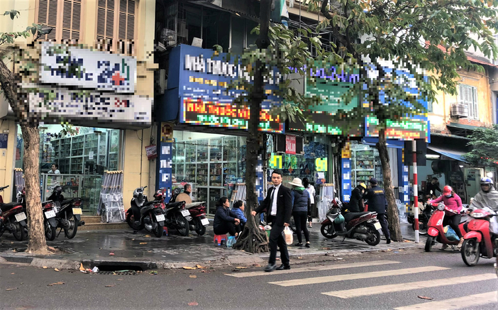 Thuốc Tamiflu ngày càng khan hiếm, giá đội lên tiền triệu vẫn 'cháy hàng' - 1