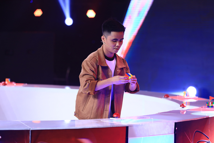 Siêu trí tuệ tập 9: Nghẹt thở với màn đối đầu của ‘thần đồng Sử học’ Phước Vinh với cậu bé Tuấn Minh - 3