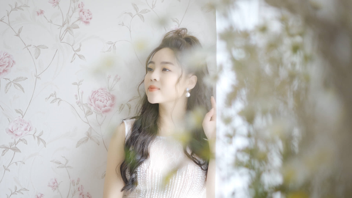 Mai Diệu Ly chơi trội, làm MV tặng người yêu nhân dịp Giáng sinh - 2