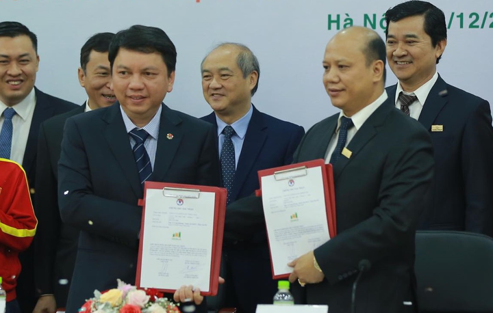 Mơ World Cup, Olympic, tuyển nữ Việt Nam được tài trợ 100 tỷ đồng - 1