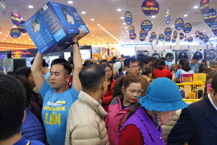Thị trường bán lẻ điện máy: Kẻ ngậm ngùi giải thể, người chế ngự ngôi vương - 3