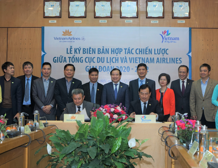 Tổng cục Du lịch và Vietnam Airlines ký kết Biên bản hợp tác chiến lược giai đoạn 2020-2022 về quảng bá, xúc tiến du lịch - 2