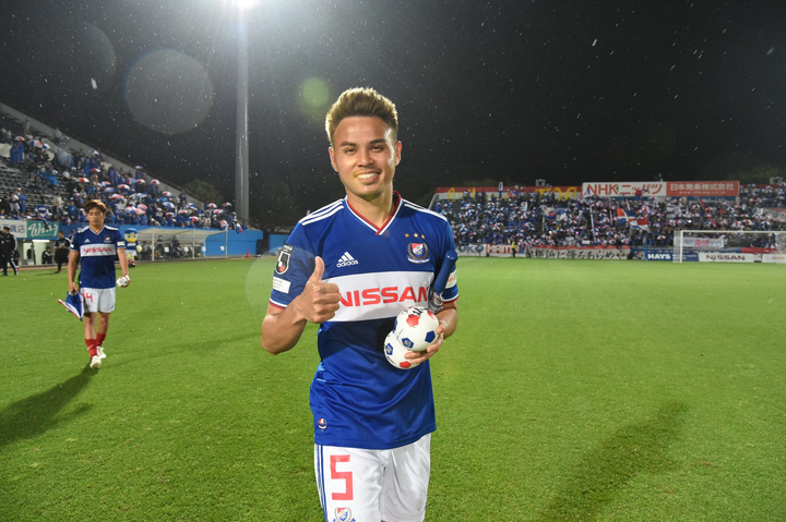 Nhà vô địch Nhật Bản mua đứt tuyển thủ Thái Lan - 1