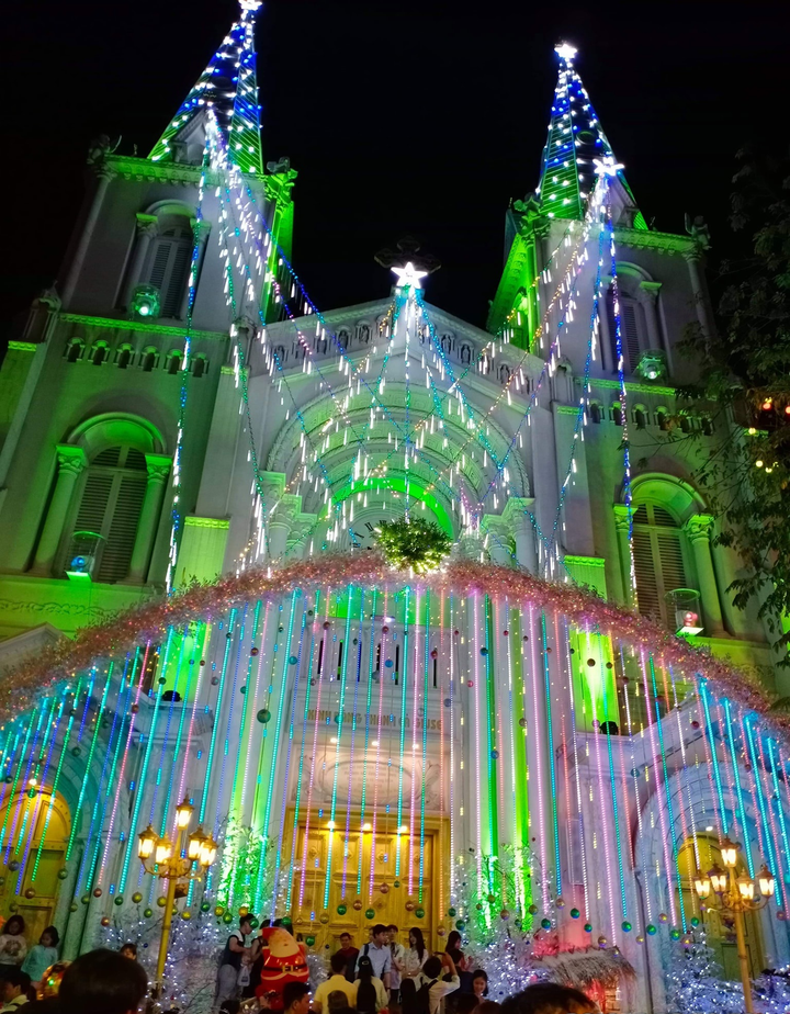 Ảnh: Nhà thờ ở TP.HCM trang hoàng lộng lẫy đón Giáng sinh - 2