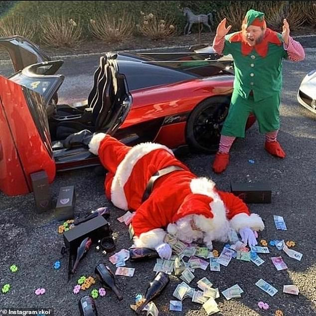 Choáng với bộ sưu tập quà Giáng sinh khủng của 'rich kids' trên khắp thế giới - 1