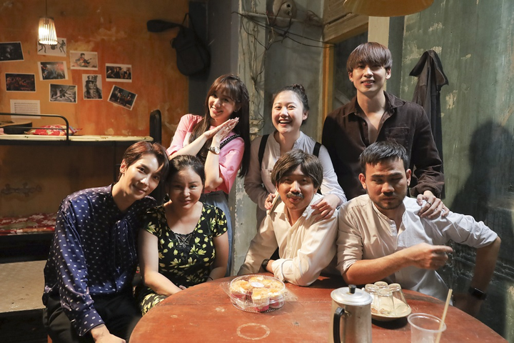 Hari Won đến tận trường quay chăm sóc Trấn Thành - 3