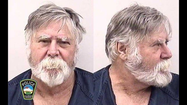 Chúc ‘Giáng sinh vui vẻ’: ‘Ông già Noel’ cướp ngân hàng và rải tiền xuống phố - 1