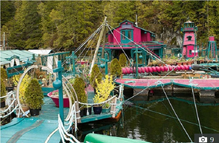 Cặp vợ chồng dành 27 năm xây nhà nổi trên đảo, giá hơn 30 tỷ đồng - 3