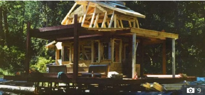 Cặp vợ chồng dành 27 năm xây nhà nổi trên đảo, giá hơn 30 tỷ đồng - 2