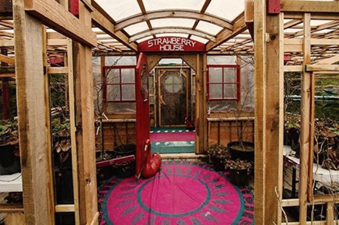 Cặp vợ chồng dành 27 năm xây nhà nổi trên đảo, giá hơn 30 tỷ đồng - 5