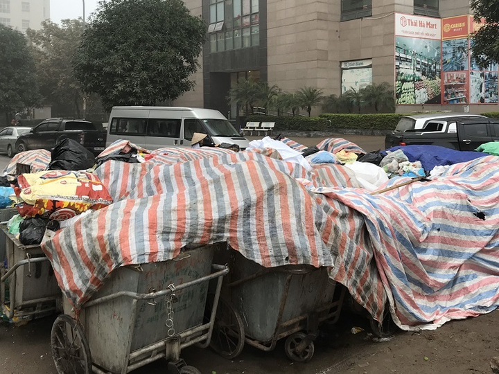 Hà Nội chuyển rác lên Sơn Tây - 1