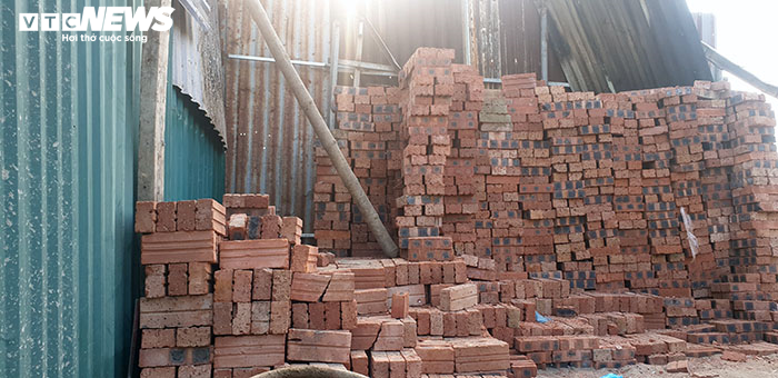 Tháo dỡ công trình trái phép 'núp bóng' chuồng gà tại điểm nóng đất đai ở Hải Phòng - 7