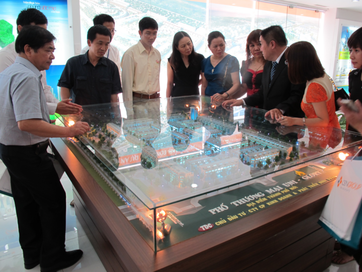 CenLand cùng sàn môi giới 'vượt khó' - 1