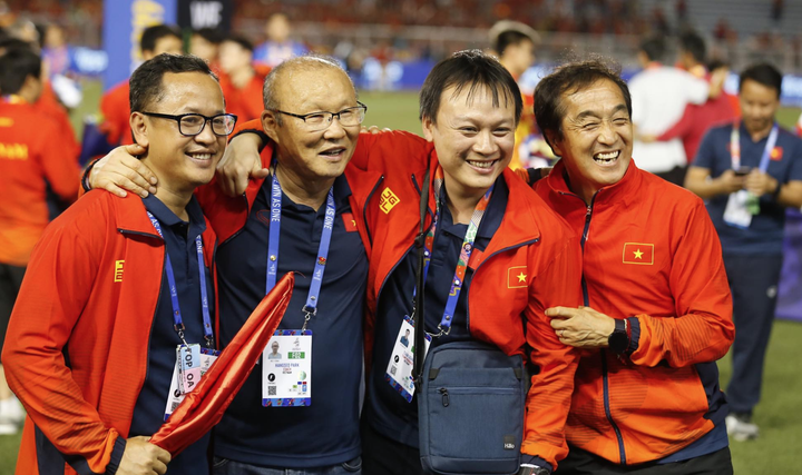 Vì sao trợ lý Lê Huy Khoa chia tay U23 Việt Nam? - 2