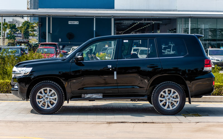 Chi tiết Toyota Land Cruiser 2020 giá hơn 4 tỷ đồng tại Việt Nam - 2