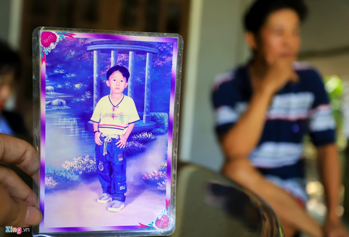 Cha của giọng ca 'Sóng gió': 'Con than sống không nổi, muốn về quê bán trà sữa' - 3