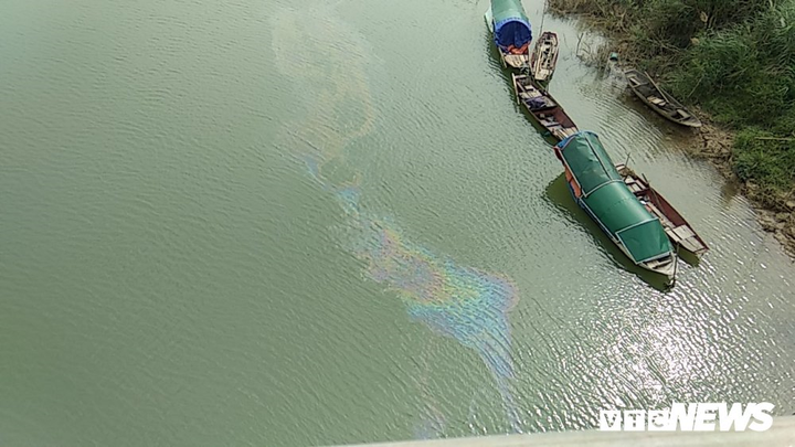 Kết quả phân tích mẫu nước sông Lam sau khi xuất hiện vệt dầu loang - 1