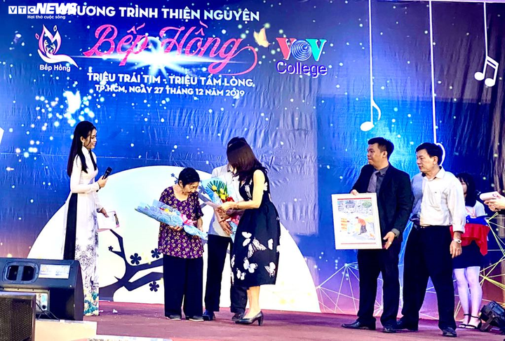 Xúc động đêm nhạc thiện nguyện của sinh viên VOV College - 3