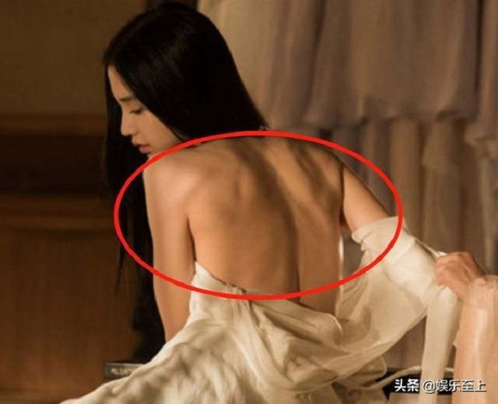 Lỗi 'dở khóc dở cười' trong các phim ăn khách Trung Quốc - 3