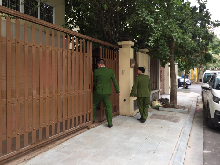 Khám xét nhà Chánh Văn phòng Thành ủy Hà Nội Nguyễn Văn Tứ - 5