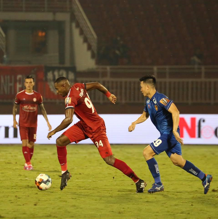 300 khán giả và dấu hiệu phục sinh những 'khán đài chết' ở TP.HCM - 1