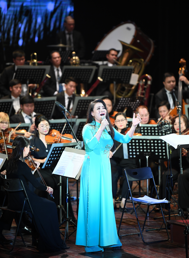 Xúc động đêm nhạc 'Dưới lá quân kỳ' tri ân nhạc sĩ Doãn Nho - 4