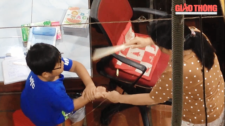 Phẫn nộ cảnh học sinh bị đánh dã man tại điểm học thêm ở Ninh Thuận - 2