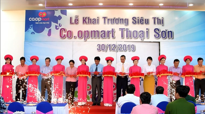 Nhà bán lẻ Saigon Co.op khai trương Co.opmart Thoại Sơn tại An Giang - 1