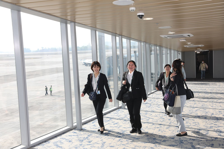 Hai chuyến bay từ Nhật Bản hạ cánh xuống sân bay quốc tế Vân Đồn - 1