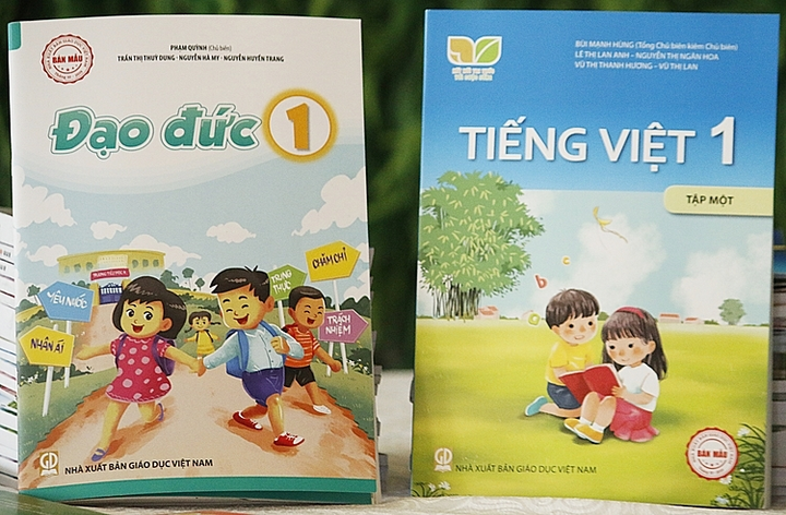 Chậm nhất ngày 15/2/2020 phải công bố giá sách giáo khoa mới - 1