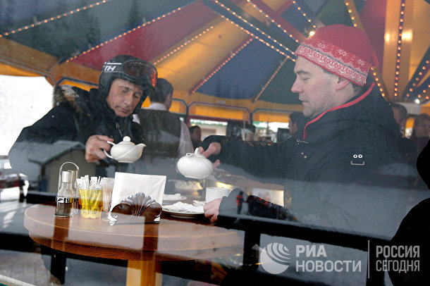 20 năm cầm quyền và những bức ảnh đậm chất Putin - 13