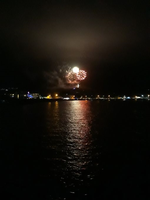 Quốc gia đầu tiên bước sang năm mới 2020 - 1