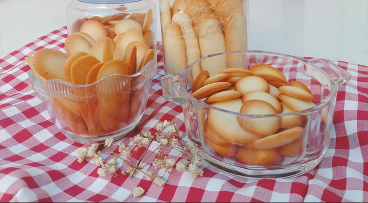 Ngày cuối năm làm bánh quy lưỡi mèo thơm giòn chờ đón Giao thừa - 1