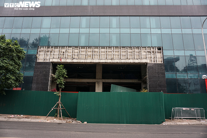 Dự án 8B Lê Trực được quây rào, chuẩn bị thi công phá dỡ lần 2? - 3