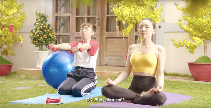 Tóc Tiên khoe khả năng đọc rap, quậy tưng bừng trong MV Tết - 2