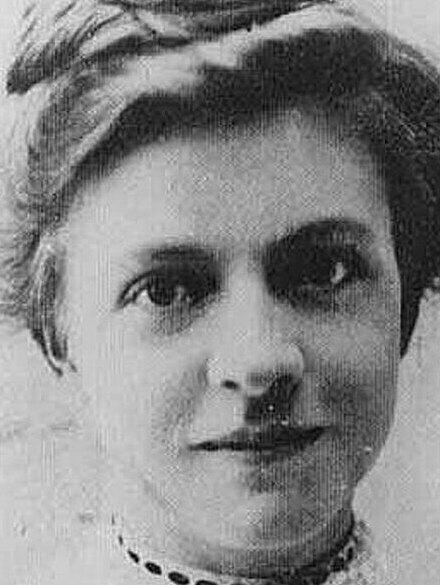 Người phụ nữ tình nguyện đánh đổi mạng sống cho muỗi bệnh cắn - 1