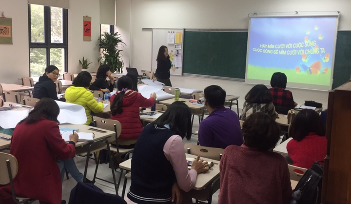 Cán bộ ngành giáo dục Hà Nội được trang bị kỹ năng truyền thông - 2