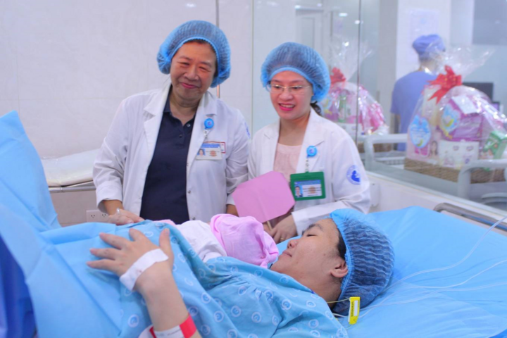 Những công dân đầu tiên chào đời năm 2020 - 7