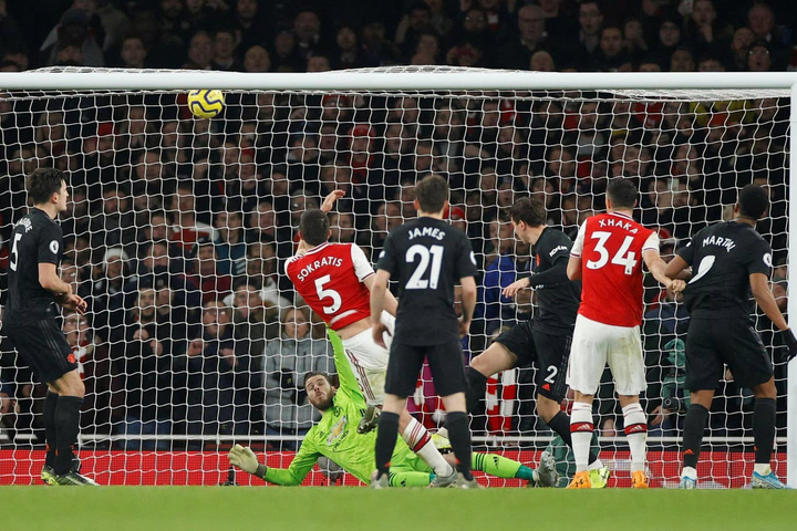 Đánh bại MU, Arsenal thắng trận đầu tiên dưới thời HLV Arteta - 2