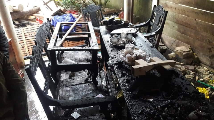 Nhà gỗ 3 gian ở Hà Tĩnh cháy thành tro lúc sáng sớm - 2