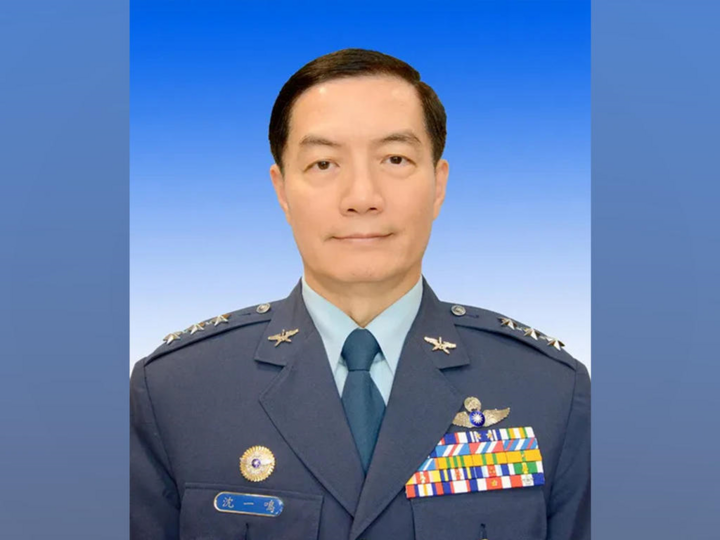 Trực thăng gặp nạn, Chỉ huy lực lượng vũ trang Đài Loan mất tích - 1